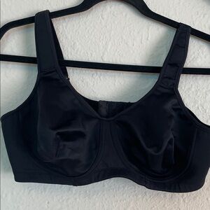 Classic Black Supportive Bra. Ilusion.